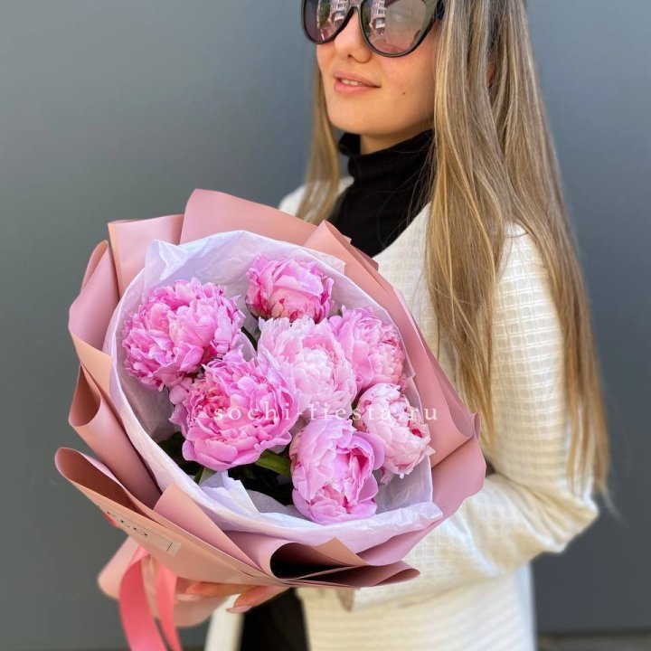 7 пионов в оформлении в Казани