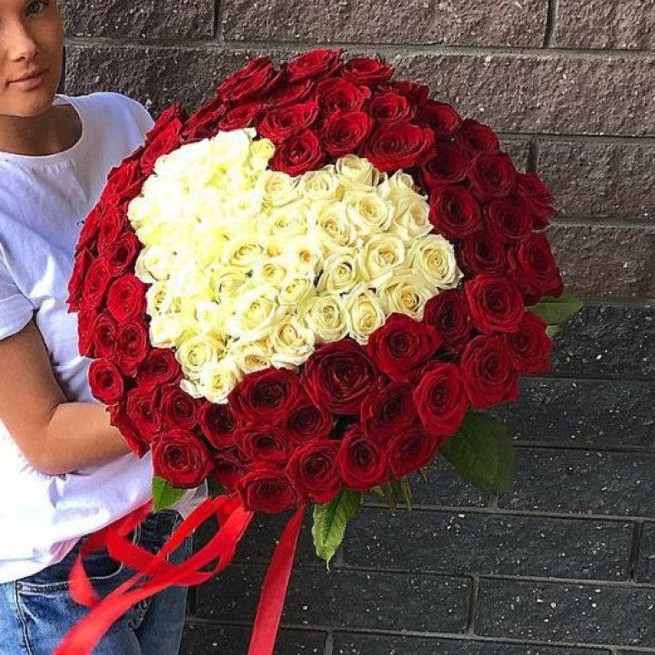 101 роза "Сердце" в Казани