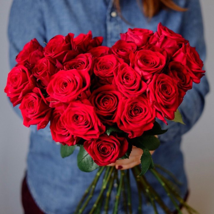 25 красных роз в Казани