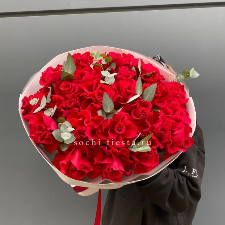 23 Красных французских роз в Казани