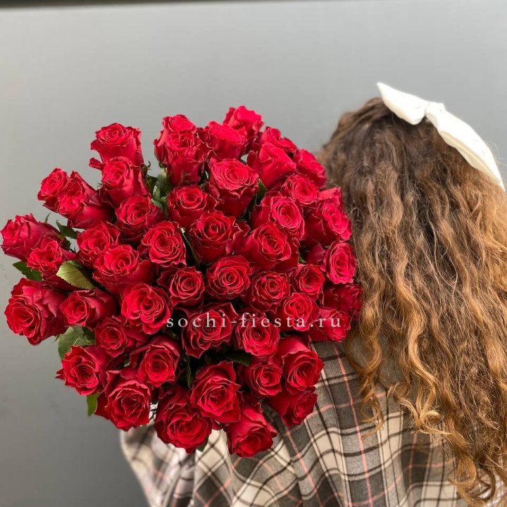 51 красная роза в Казани