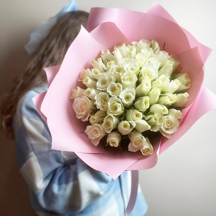 Букет из 51 белой розы (Кения) в Казани