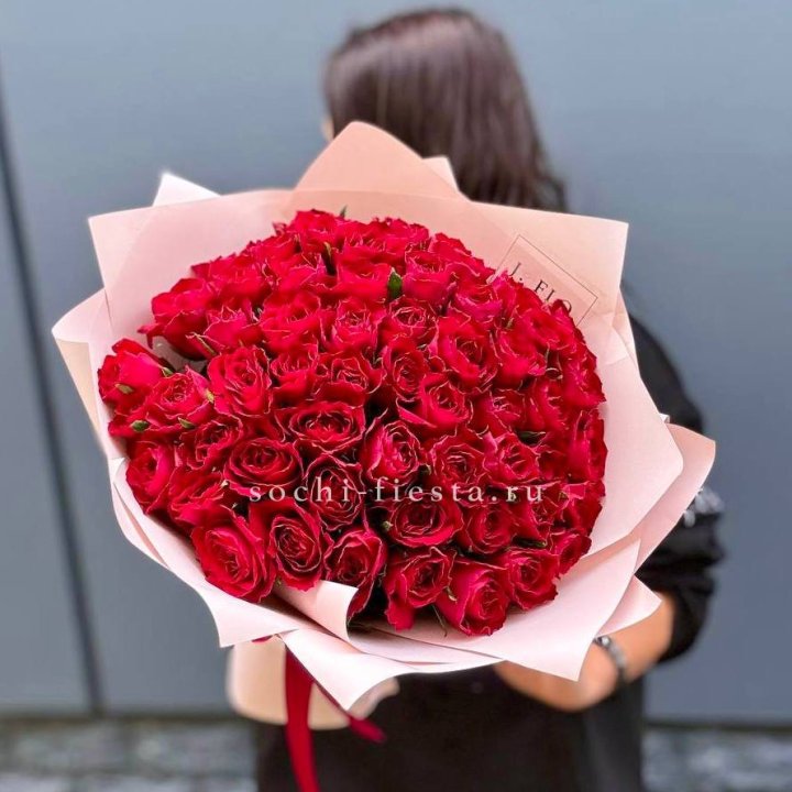 55 кенийских роз в Казани