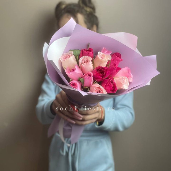 Букет из 15 роз Микс (Кения) в Казани