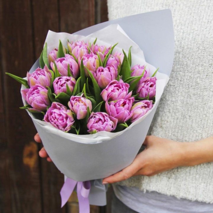 Букет пионовидных тюльпанов в Казани