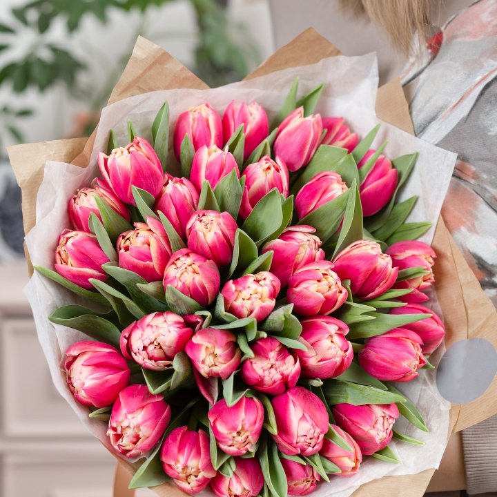 Букет пионовидных тюльпанов в Казани